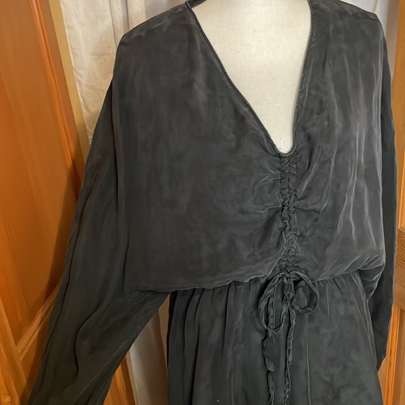 Zara black pullover love sleeve dress with front tie size XL - Picture 2 of 6